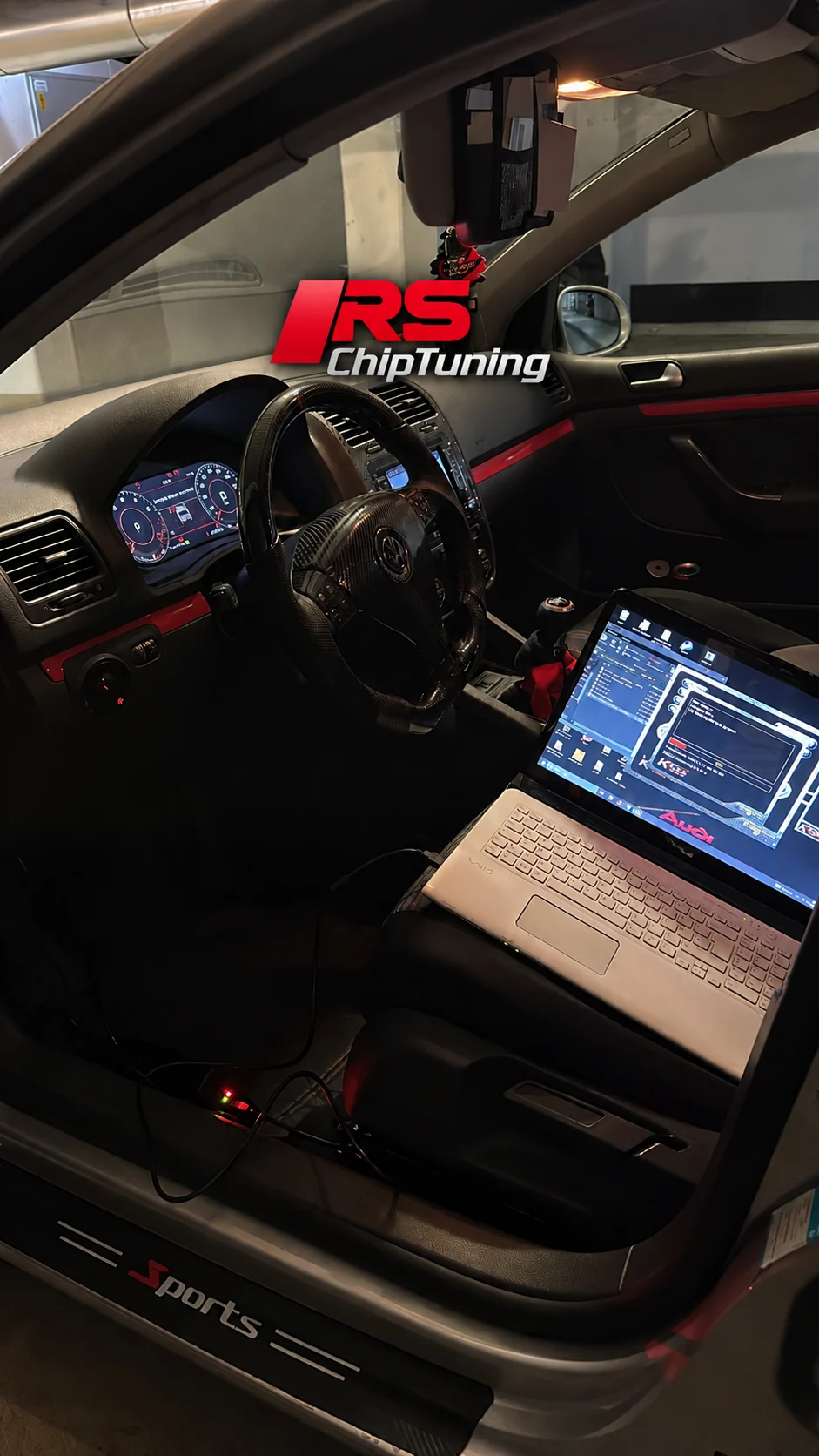 RS ChipTuning Diagnose-Laptop im Fahrzeug
